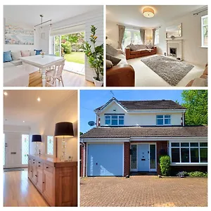 https://bluebell-house-home-in-country-village-nec-stratford-birmingham.hotelsin-nottingham.com