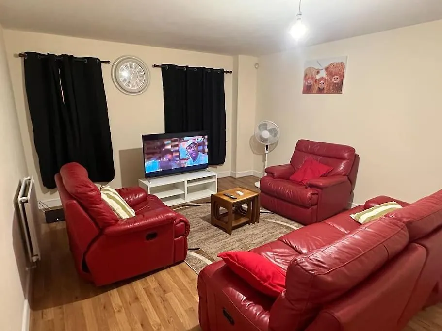 Justalf Facilities-Spacious 2-Bed Apartment In Thamesmead, Greenwich London United Kingdom